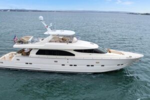 2003 Horizon 82 for sale - photo 3