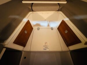 2003 Intrepid 322 Cuddy for sale - photo 4