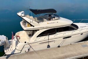 2003 Meridian 411 Sedan for sale - photo 2