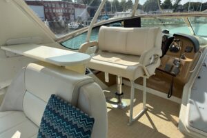 2004 Carver 570 Voyager Pilothouse for sale - photo 8