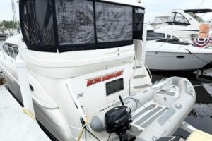 2004 Sea Ray 390 Motor Yacht for sale - photo 3