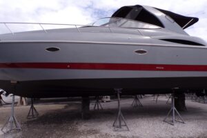 2005 Cruisers Yachts 370 Express for sale - photo 4