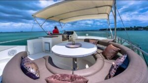2005 Ferretti Yachts 680 for sale - photo 3