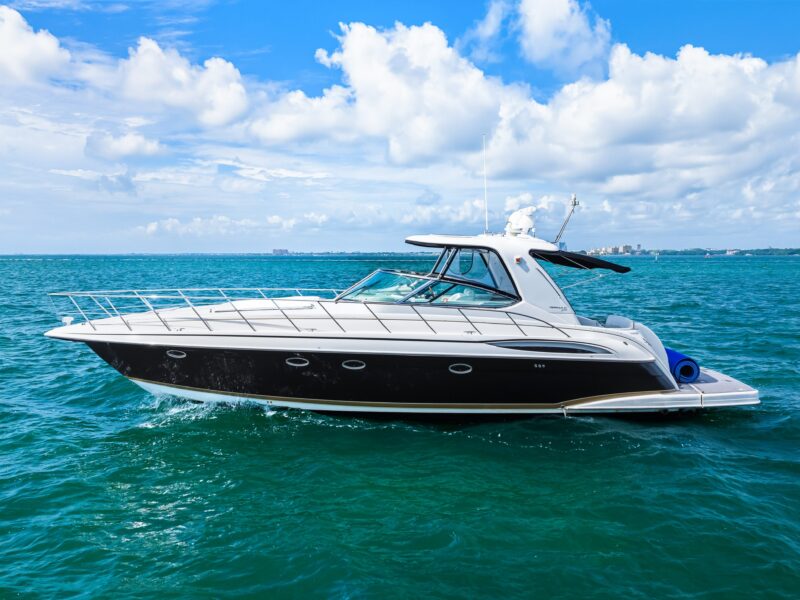 2005 Formula 48 Yacht