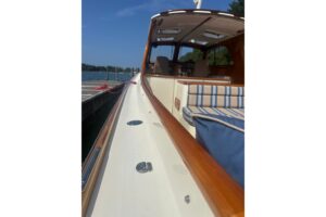 2005 Hinckley Picnic Boat 36 EP for sale - photo 8