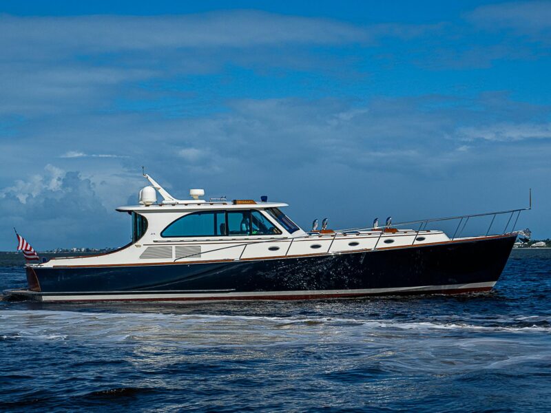 2005 Hinckley Talaria 55