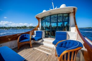 2005 Hinckley Talaria 55 for sale - photo 6