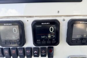 2005 Hydra-Sports Vector 3300 VX for sale - photo 5