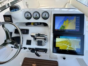 2005 Intrepid 348 Walkaround for sale - photo 5