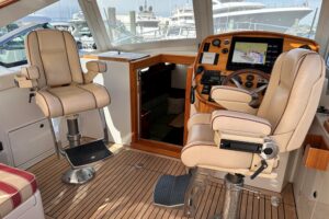 2005 Lyman-Morse 38 Express for sale - photo 3