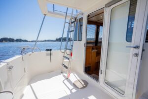 2005 Nordic Tug 37 Fly for sale - photo 7