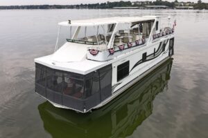 2005 Sumerset 16'6" X 63 for sale