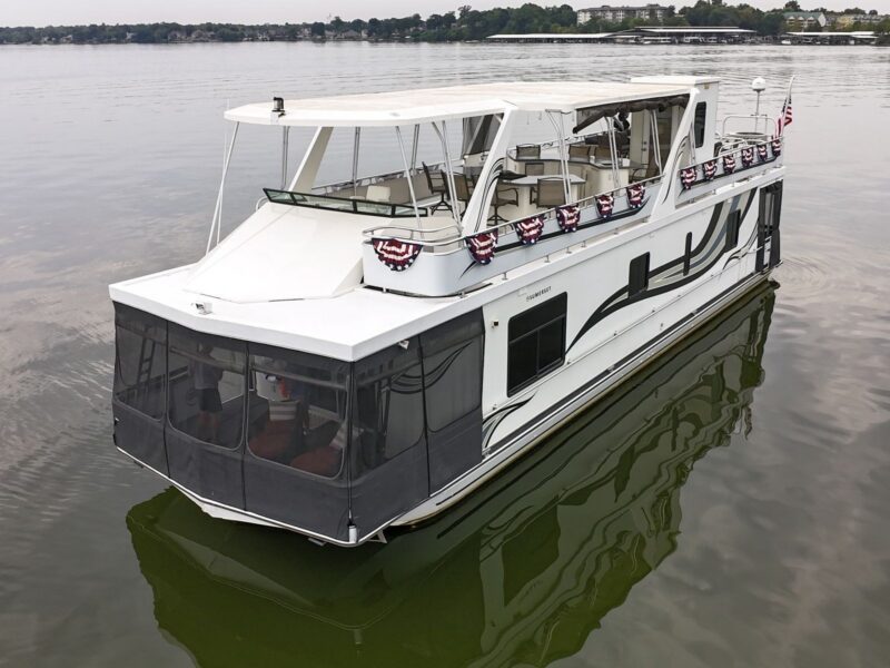 2005 Sumerset 16’6″ X 63