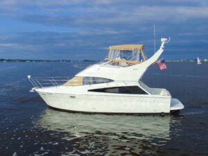 2006 Carver 33 Super Sport for sale - photo 2
