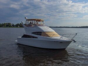 2006 Carver 33 Super Sport for sale - photo 4