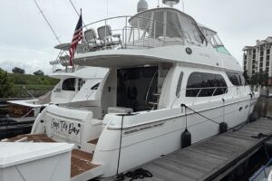 2006 Carver 56 Voyager for sale - photo 3