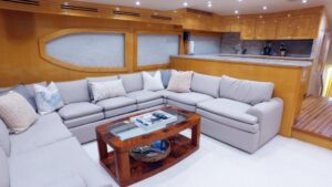 2006 Hatteras Enclosed Bridge for sale - photo 4
