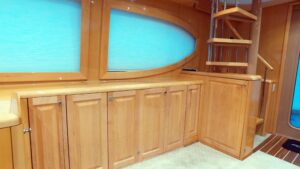 2006 Hatteras Enclosed Bridge for sale - photo 5