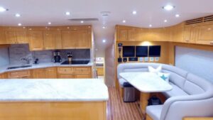 2006 Hatteras Enclosed Bridge for sale - photo 7