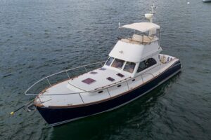 2006 Hinckley Talaria 44 Flybridge for sale - photo 5
