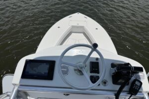 2006 Regulator 32 Center Console for sale - photo 8