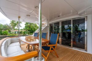 2007 Hatteras 80 Motor Yacht for sale - photo 2