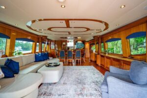 2007 Hatteras 80 Motor Yacht for sale - photo 4