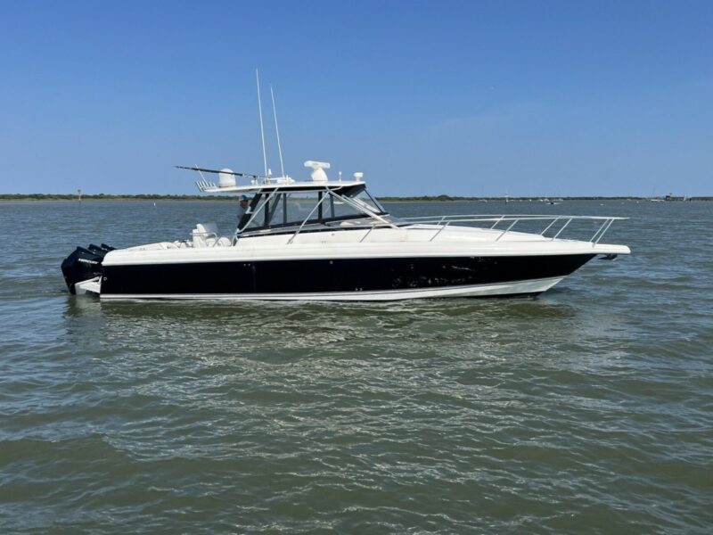 2007 Intrepid 377 Walkaround