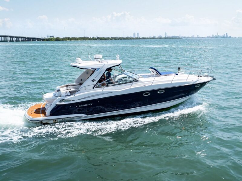 2008 Monterey 400 Sport Yacht