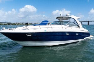 2008 Monterey 400 Sport Yacht for sale - photo 2