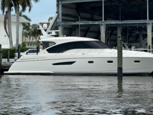 2010 Tiara Yachts 5800 Sovran for sale - photo 7