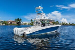2011 Boston Whaler 370 Outrage for sale - photo 2