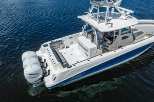 2011 Boston Whaler 370 Outrage for sale - photo 6