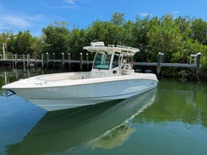 2012 Boston Whaler 320 Outrage for sale - photo 7