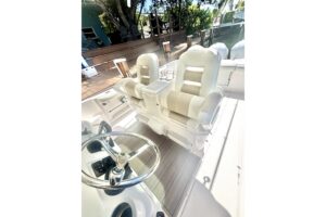 2014 Everglades 350LX for sale - photo 6