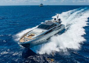 2014 Riva Mythos Motoryacht for sale - photo 4
