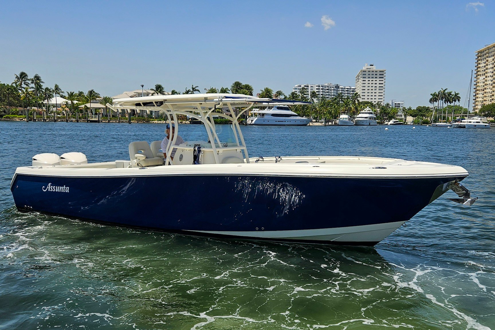 2014 Sailfish 320 CC for sale