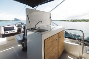 2015 Beneteau Monte Carlo 5 for sale - photo 8