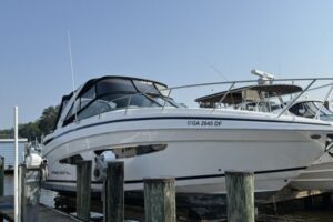2015 Regal 32 Express for sale