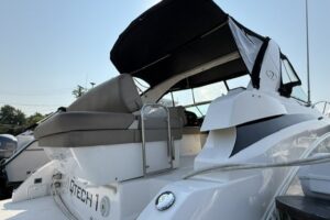 2015 Regal 32 Express for sale - photo 5