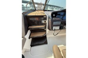 2015 Regal 32 Express for sale - photo 8