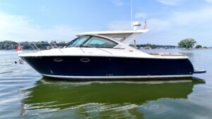 2015 Tiara Yachts 3100 Coronet for sale