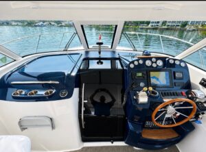 2015 Tiara Yachts 3100 Coronet for sale - photo 3
