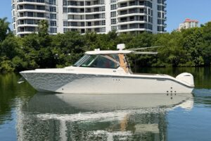 2016 Pursuit DC 325 Dual Console for sale - photo 2