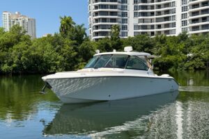 2016 Pursuit DC 325 Dual Console for sale - photo 4