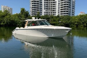 2016 Pursuit DC 325 Dual Console for sale - photo 5