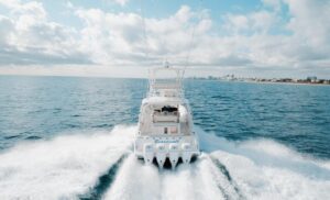 2017 Boston Whaler 420 Outrage for sale - photo 2