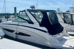 2017 Regal 33 Express for sale - photo 2