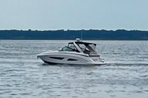 2017 Regal 33 Express for sale - photo 5