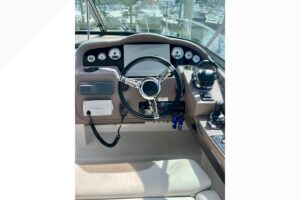 2017 Regal 33 Express for sale - photo 8